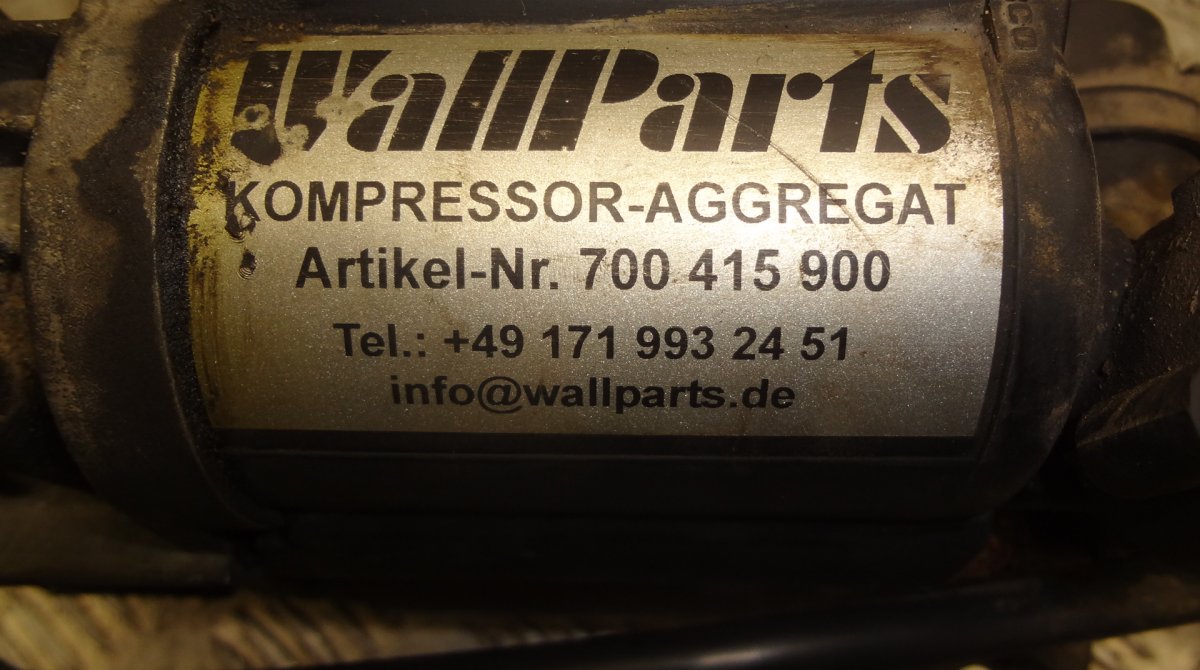 700415900 4420512661 Air Suspension Compressor MERCEDES-BENZ S-CLASS (W220) (1998-2005)