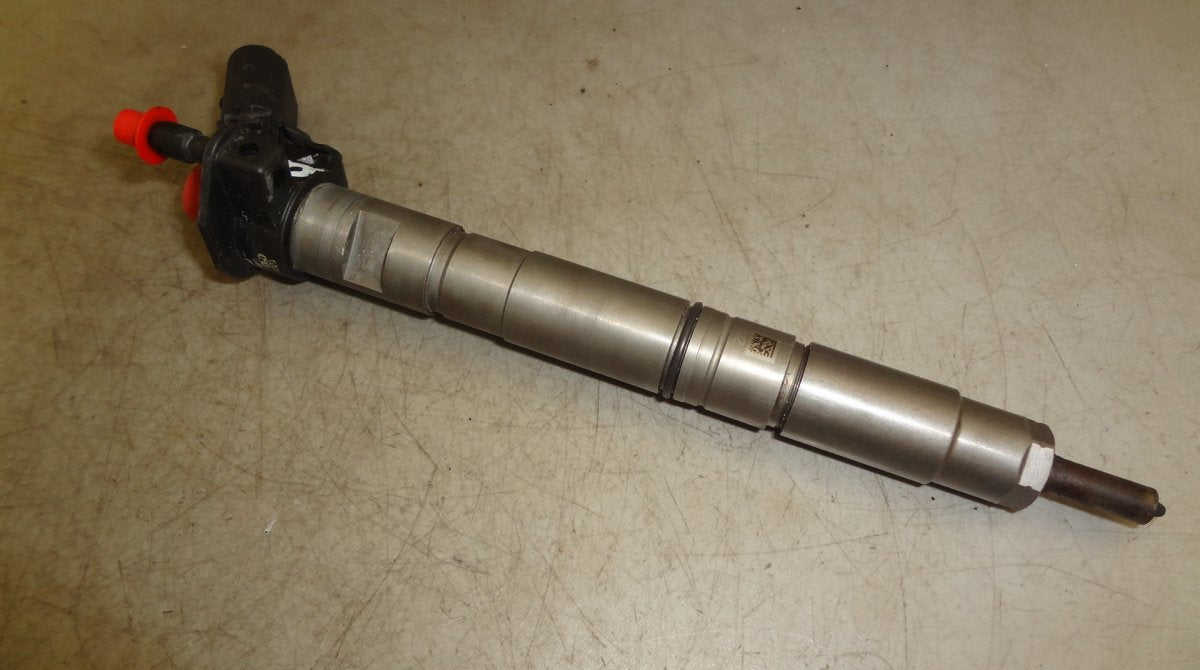 Fuel Injector VW PHAETON (3D) (2002-2016)