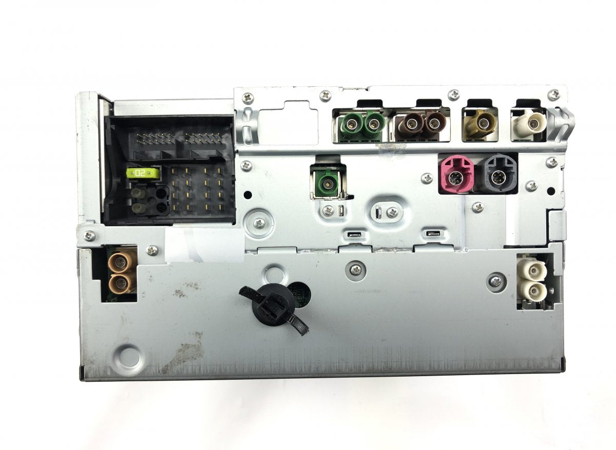 A2049006909 Radio MERCEDES-BENZ C-CLASS (W204) (2007-2013)