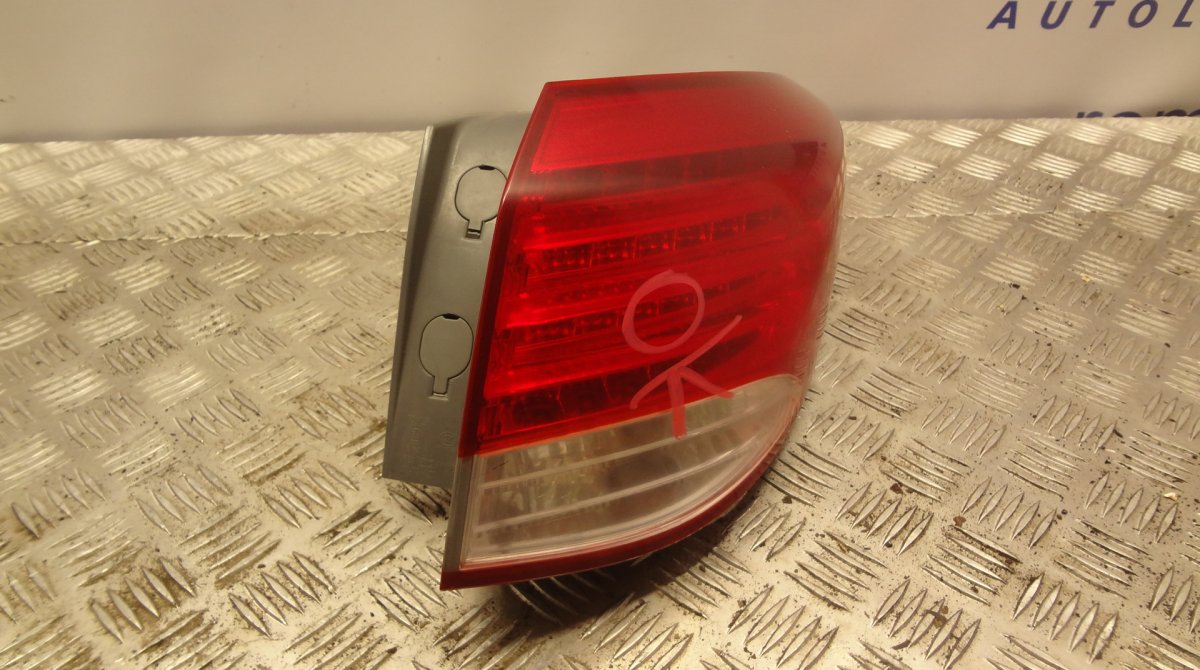 924023Z0 Tail light, right HYUNDAI i40 (VF) (2011-2019)