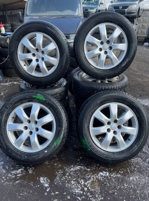 7JX17 ET41 D95.3 5X139.7 Rim set With Tyres 4 pcs KIA SORENTO II (XM) (2009-2015)