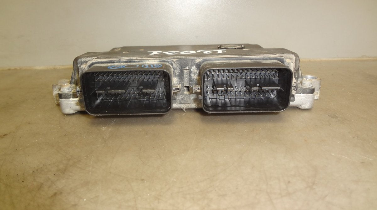 1123001152 Engine Control Unit / module (ECU) SUZUKI GRAND VITARA (JT) (2005-2017)