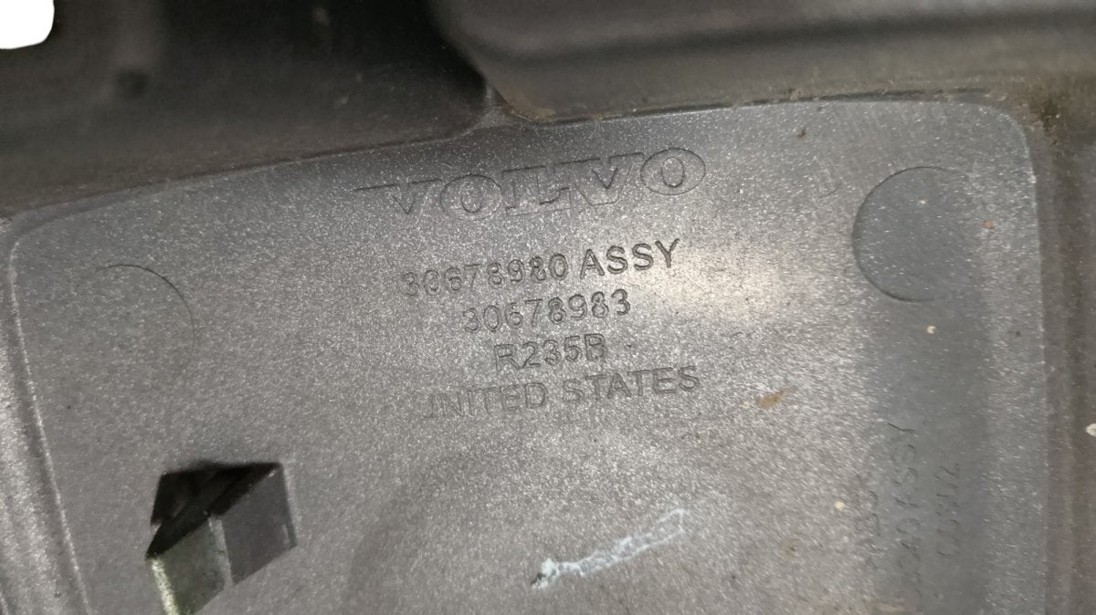 30678980 Radiator Grille VOLVO XC90 I (2002-2014)