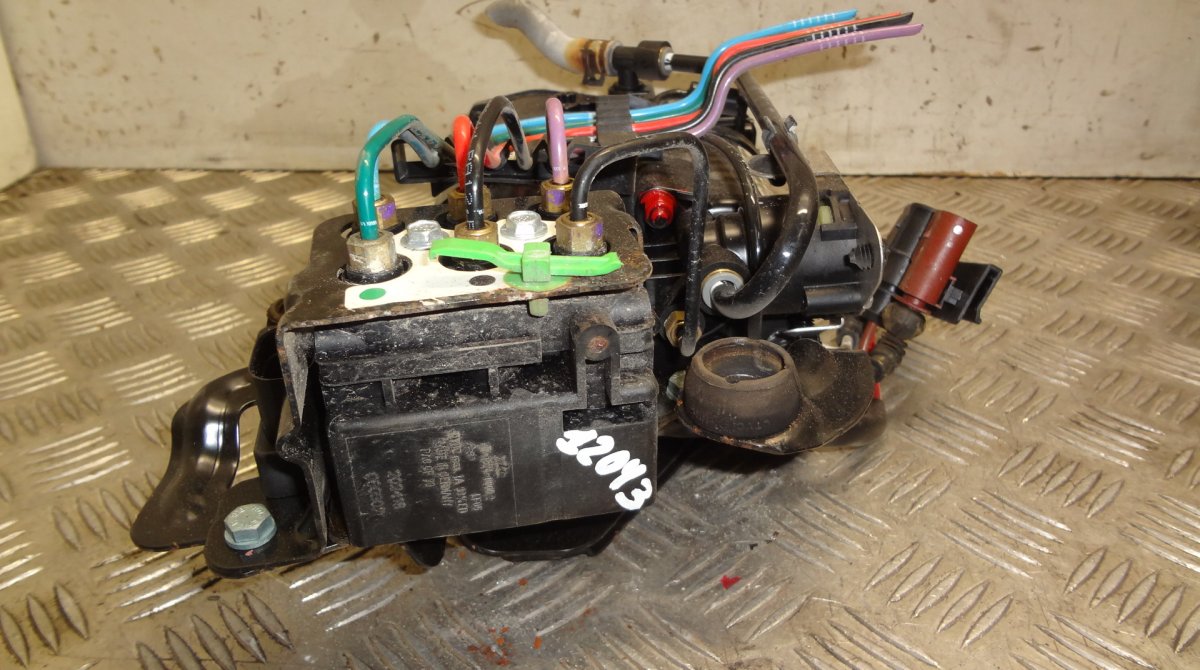 Air Suspension Compressor VW PHAETON (3D) (2002-2016)