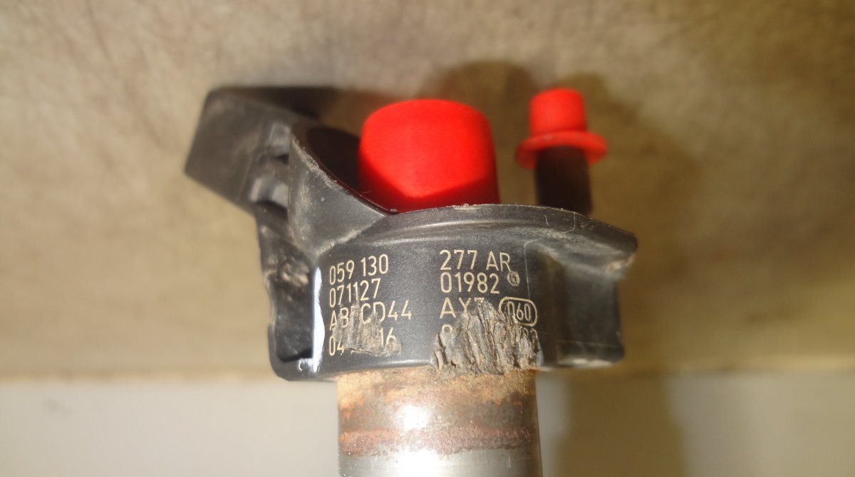 0445116015 Fuel Injector VW TOUAREG I (7L) (2002-2010)