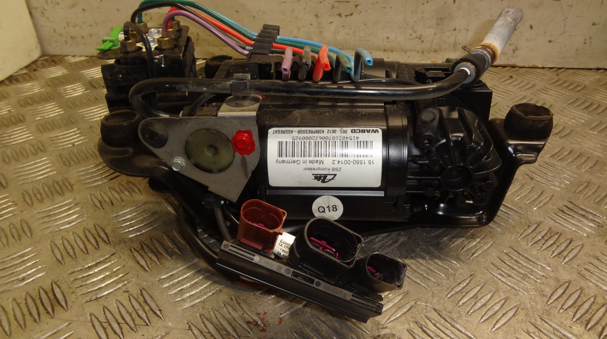 Air Suspension Compressor VW PHAETON (3D) (2002-2016)