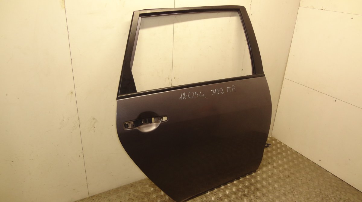 Door Rear Right MITSUBISHI GRANDIS II (NA_W) (2003-2011)