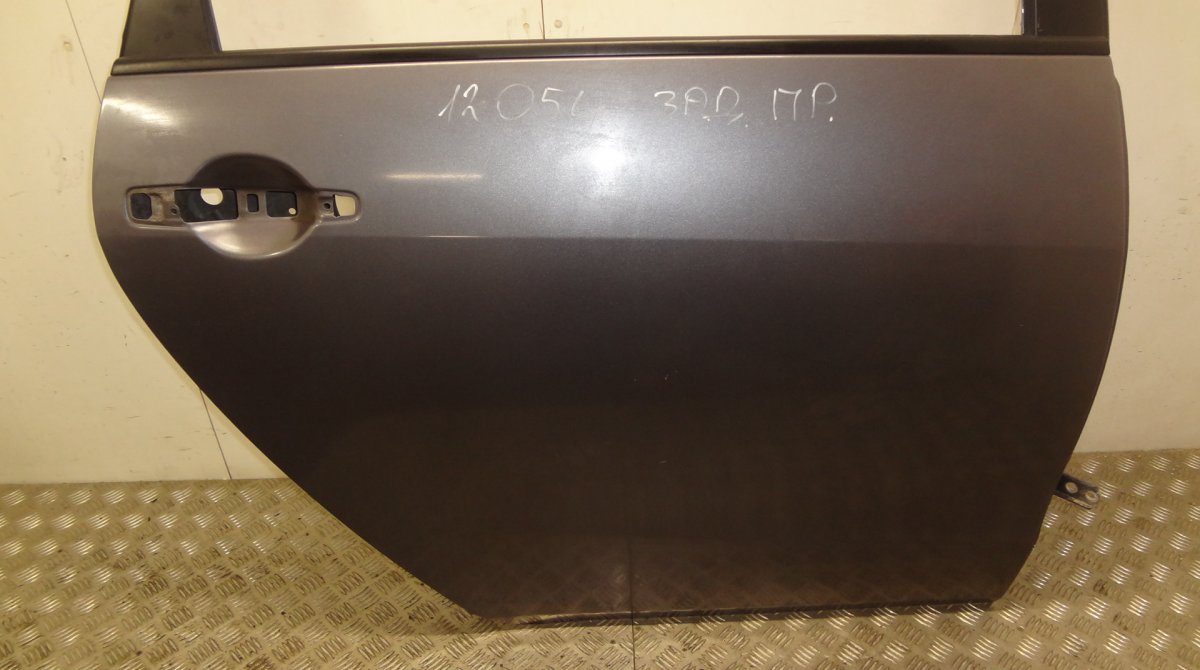 Door Rear Right MITSUBISHI GRANDIS II (NA_W) (2003-2011)