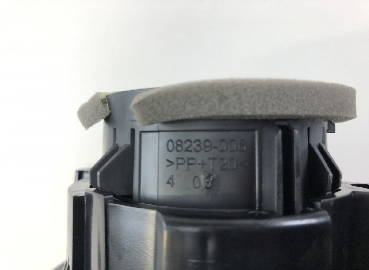 687601310R Air Vent Center Front NISSAN NV300 (X82) (2016-2021)