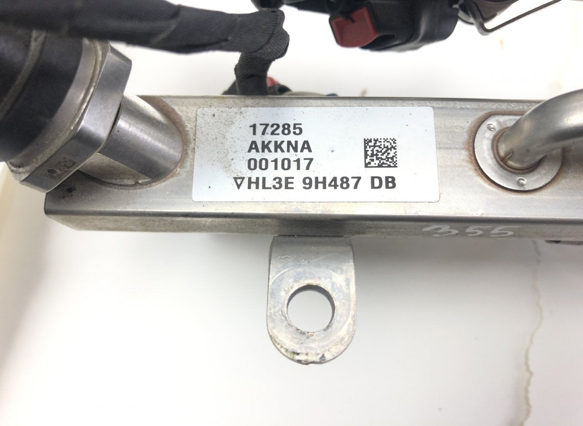 0261555243 0261555244 Fuel Injector FORD EXPEDITION IV (2017-)