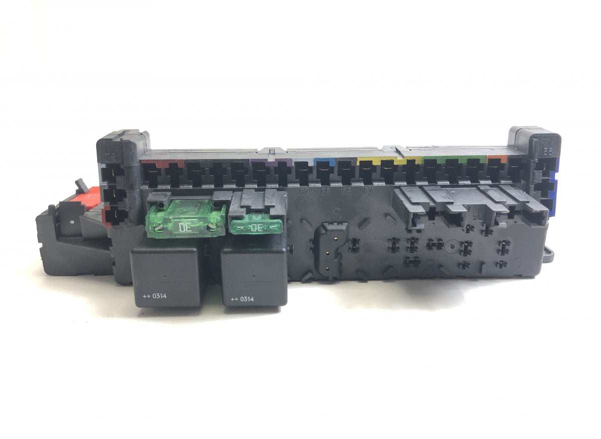 05045139 05045135 05045131 Fuse box MERCEDES-BENZ SL-CLASS (R230) (2001-2012)