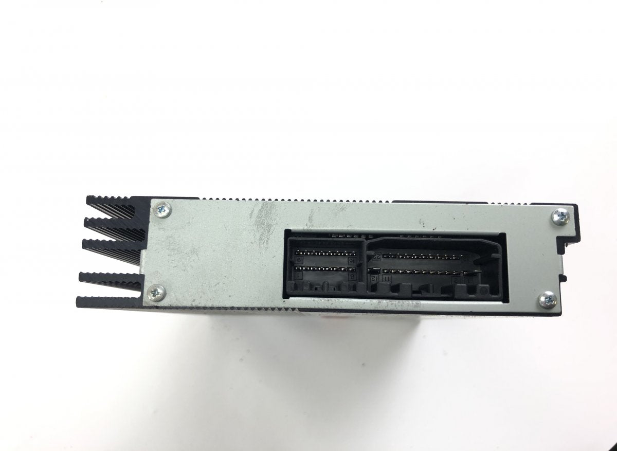 5064981AG Audio amplifier CHRYSLER 300C II (2010-2023)