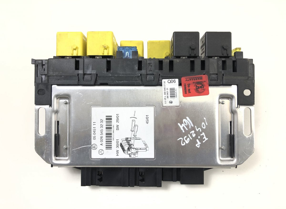 05045117 Fuse box MERCEDES-BENZ SL-CLASS (R230) (2001-2012)