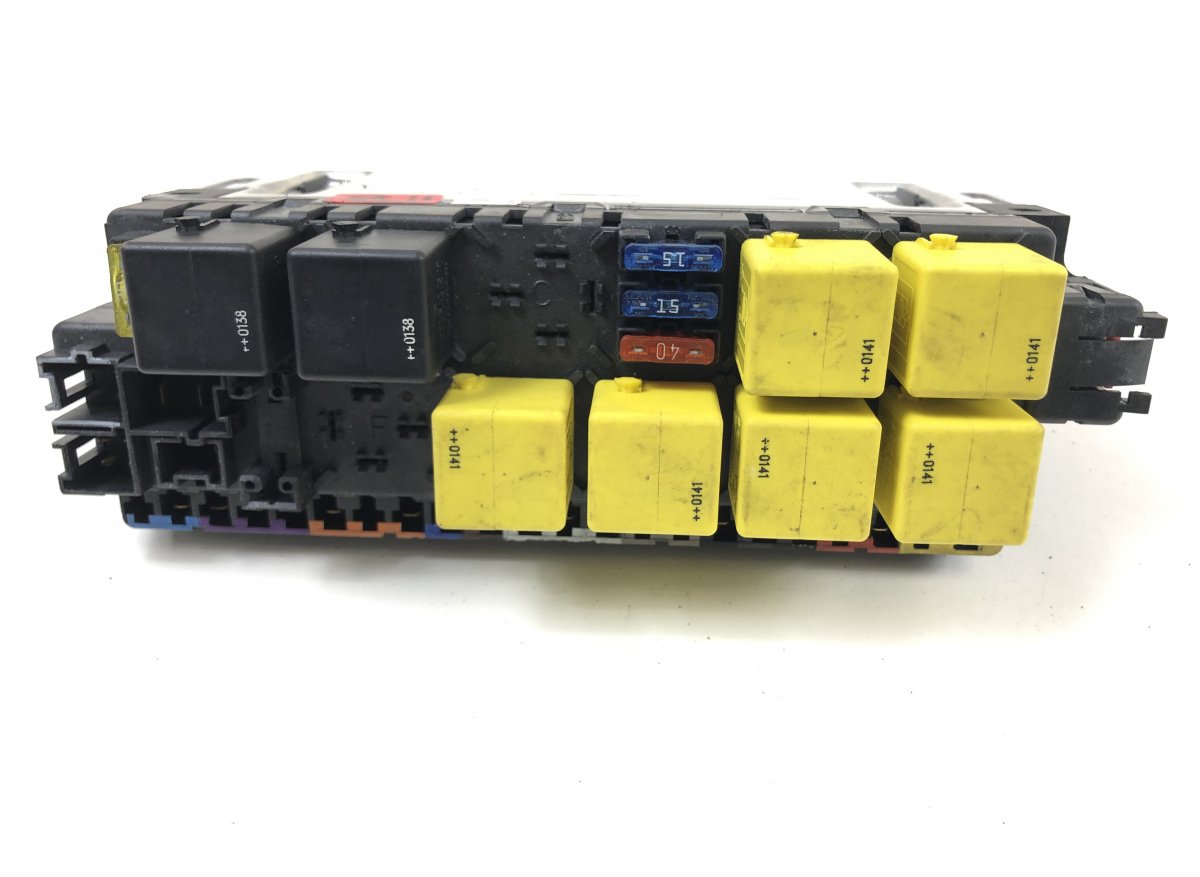 05045117 Fuse box MERCEDES-BENZ SL-CLASS (R230) (2001-2012)