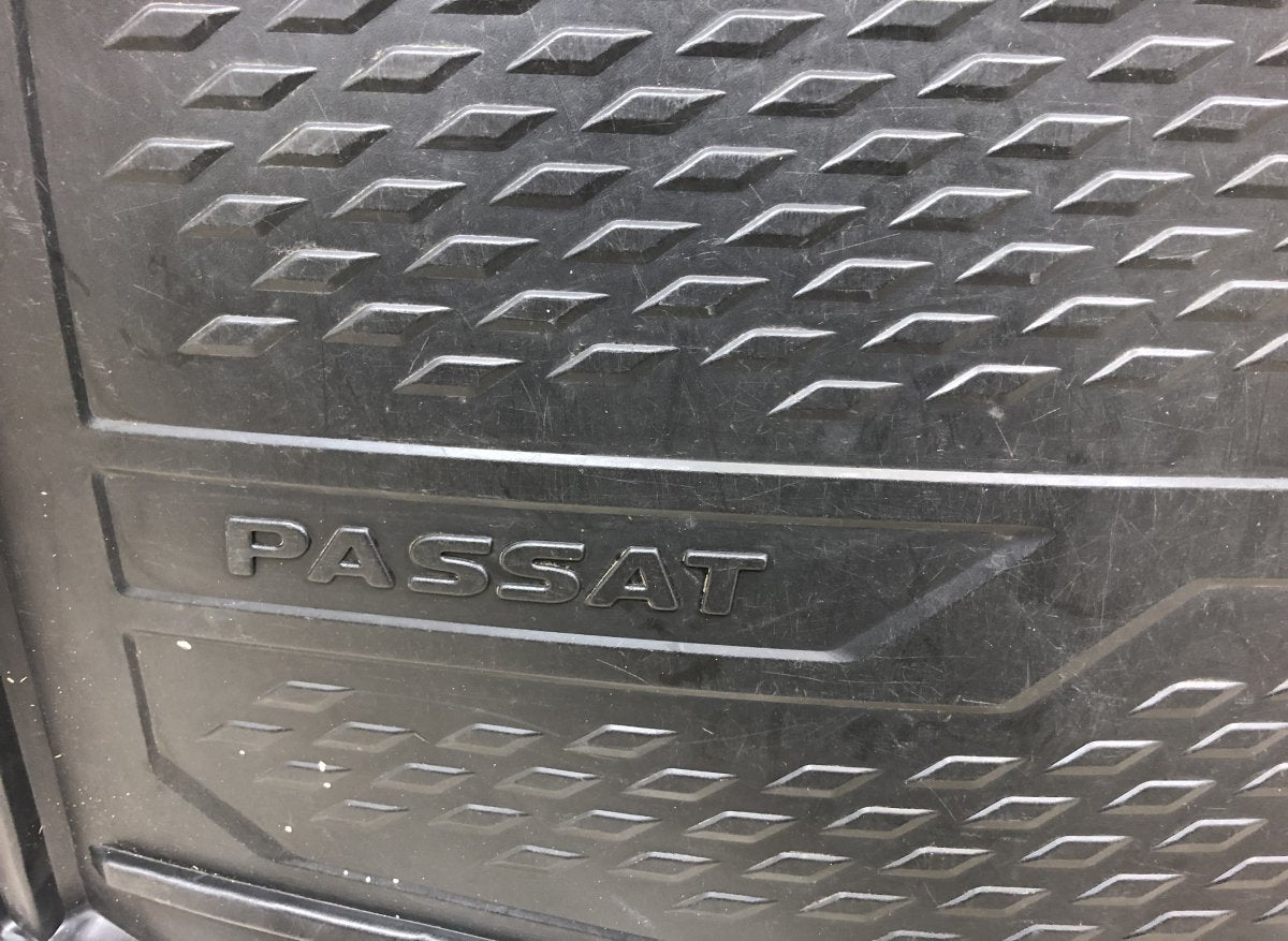 3G9863465 Luggage compartment rubber mat VW PASSAT B8 (3G) / ALLTRACK (2014-2023)