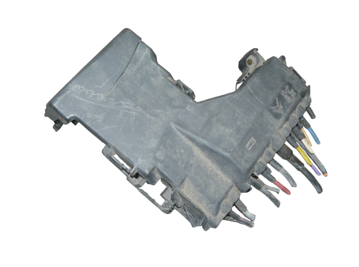 Fuse box PEUGEOT 508 I (W23) (2010-2018)