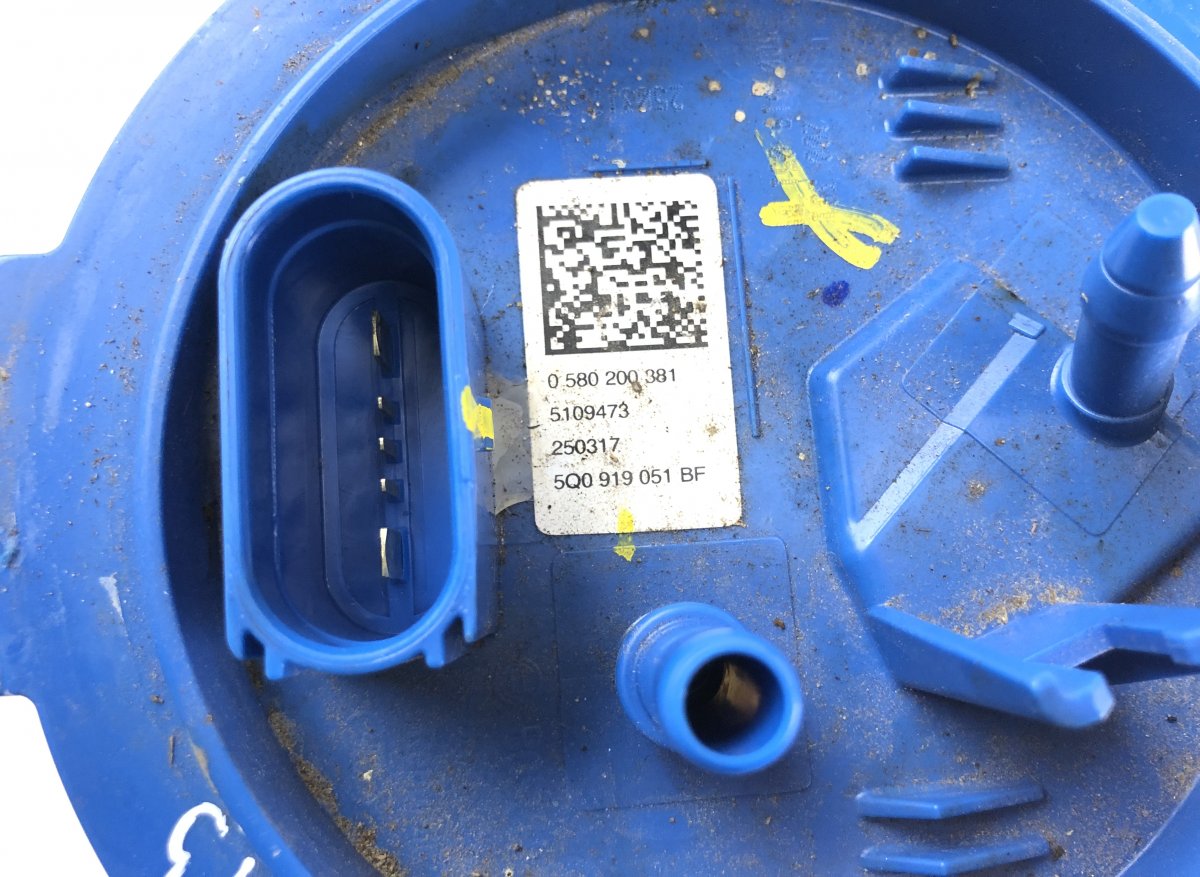 5Q0919673C Fuel delivery pump AUDI Q2 (GA) (2016-)