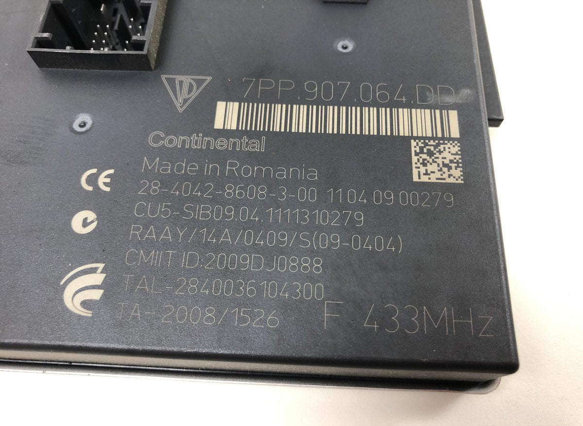 2840428607300 2840428608300 Body control module (BCM) PORSCHE CAYENNE II (2010-2017)