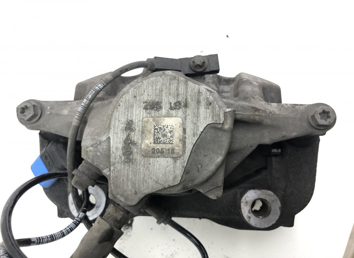 A2054210481 Brake caliper Front right MERCEDES-BENZ E-CLASS (W213) (2016-2023)
