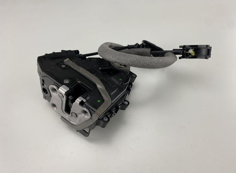 805024067R Door Lock Front Right RENAULT CAPTUR II (HF) (2020-)