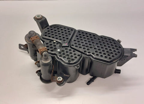 8R0201801B 8R0201799F 8R0201827E Active Charcoal Container AUDI Q5 (8R) (2008-2016)