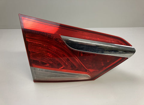 924033Z000 92403-3Z000 Inner tail light, left HYUNDAI i40 (VF) (2011-2019)