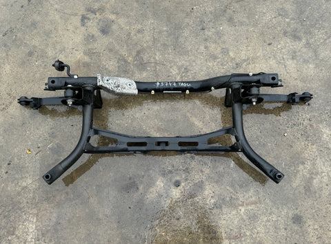 1K0505315BG 1K0501529J 1K0505323P Rear axle Beam VW GOLF VI (5K) (2008-2013)