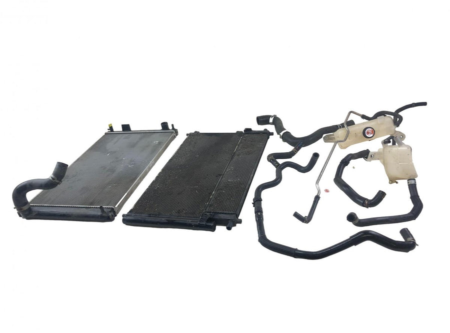 1640036090 G901078020 Radiator set LEXUS NX I (AZ10) (2014-2021)