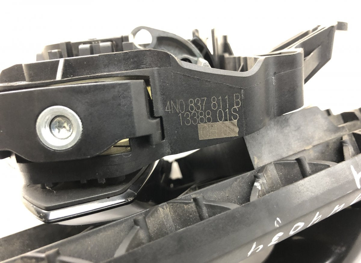 4M8837205 4M8837206 Door handle exterior set AUDI A6 (C8, 4A2, 4AH, 4A5) (2018-)