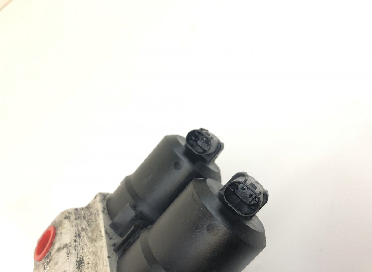 A2203200358 A2203201258 Air suspension / self-levelling suspension, other MERCEDES-BENZ SL-CLASS (R230) (2001-2012)