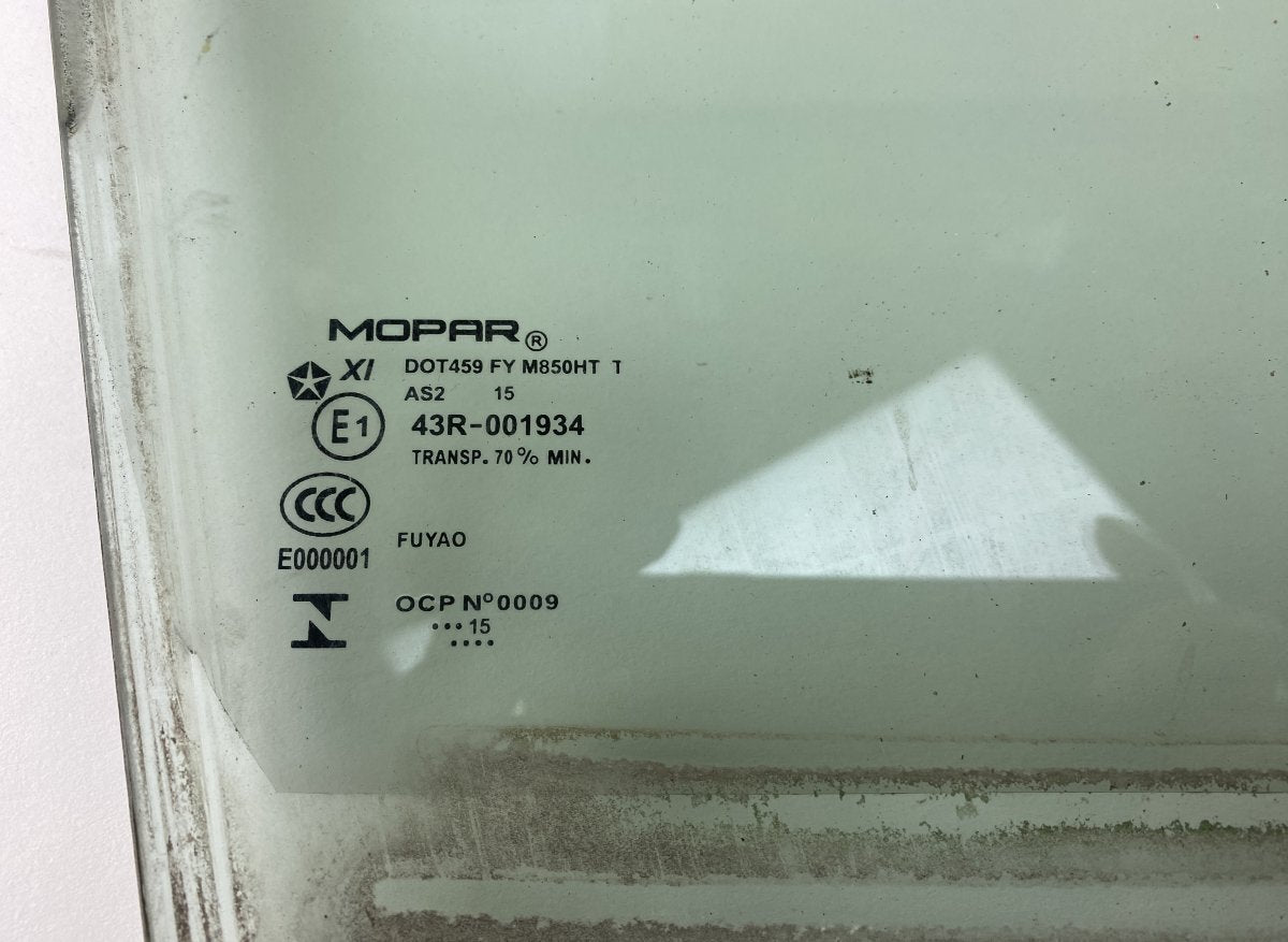 68068670AE Door window glass front right JEEP GRAND CHEROKEE IV (WK, WK2) (2010-2021)