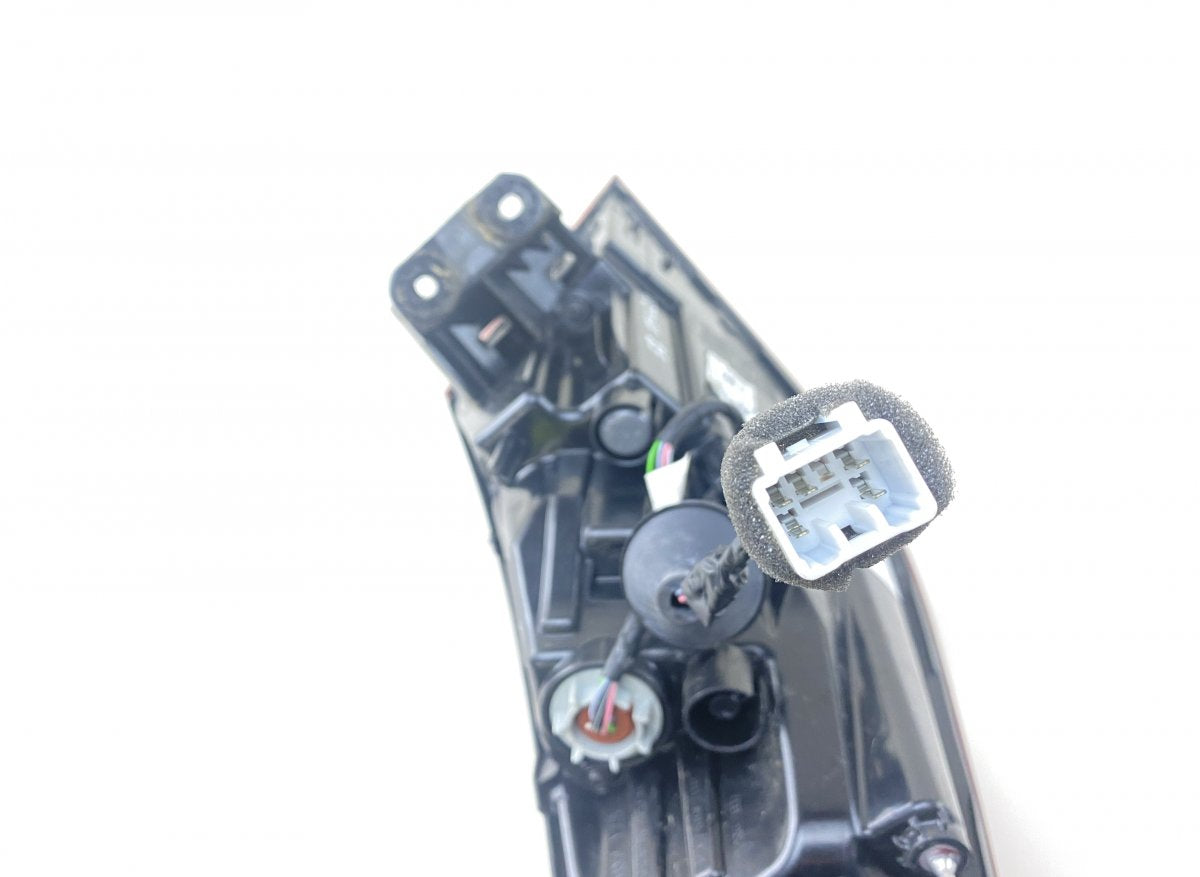 92402J7350 Tail light, right KIA XCEED (CD) (2019-)
