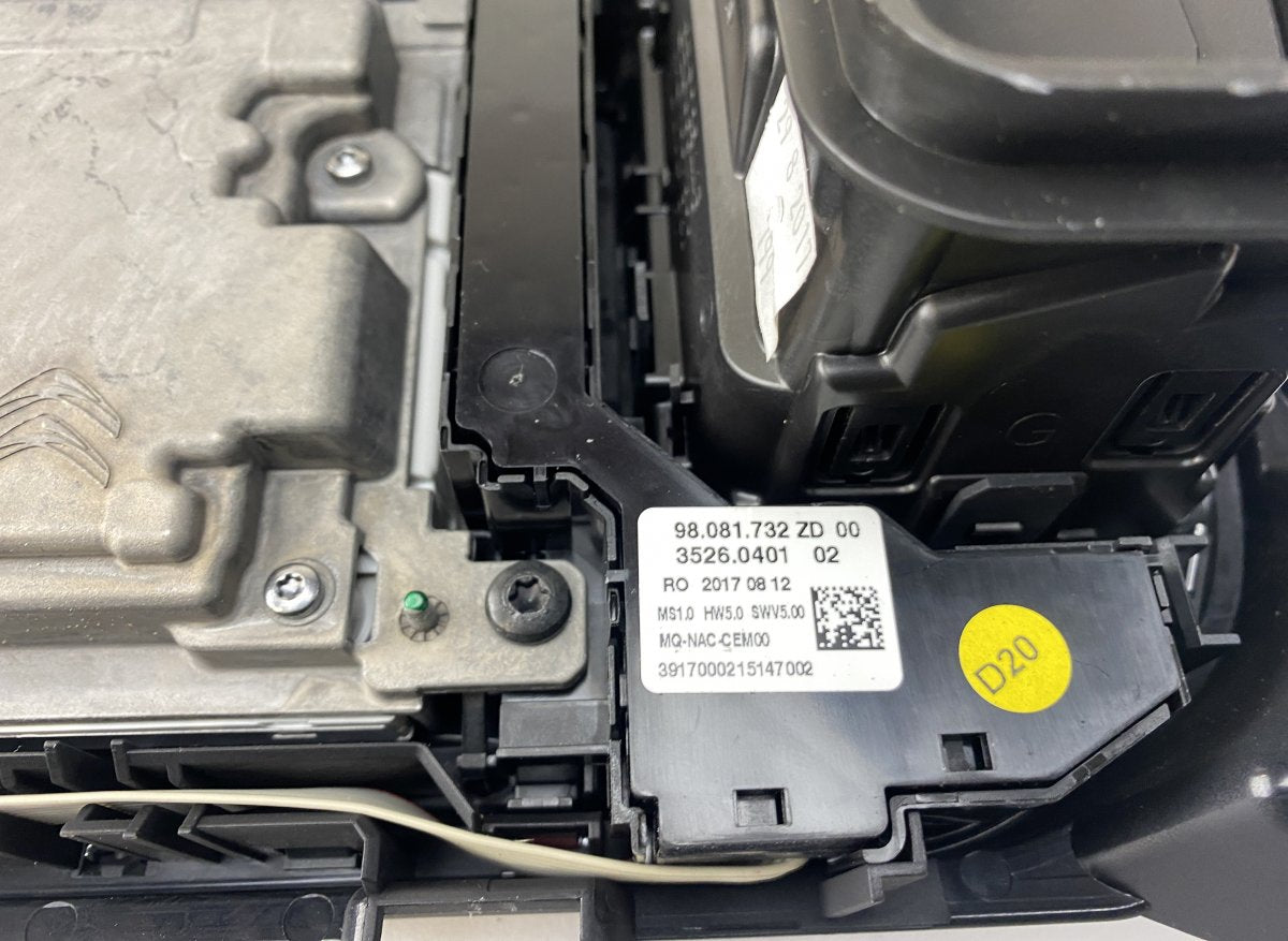 A3C00647400 A2C96215901 A2C14804001 A3C0064740101 Dash screen CITROËN JUMPY III (2016-)