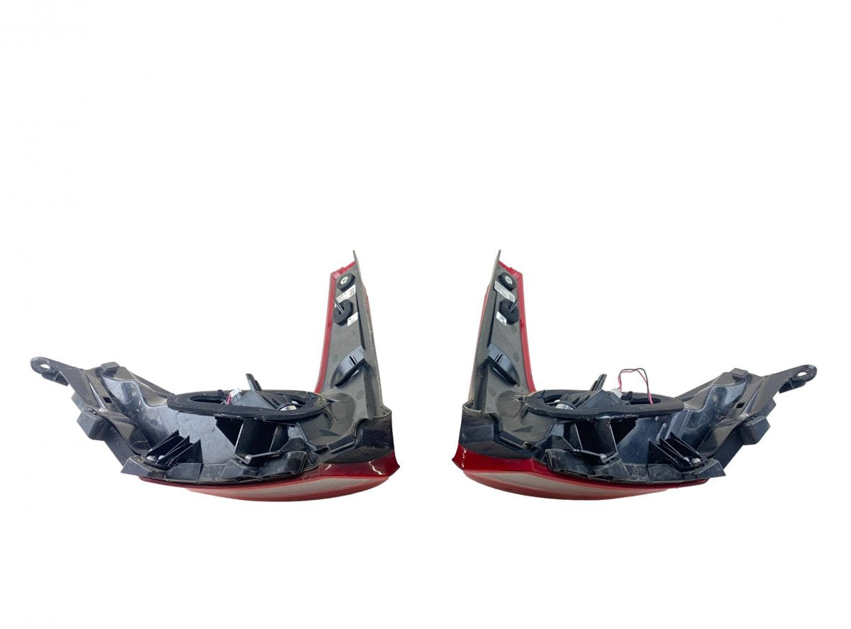 21220104 21220204 Tail lights set/kit VOLVO V40 (2012-2019)