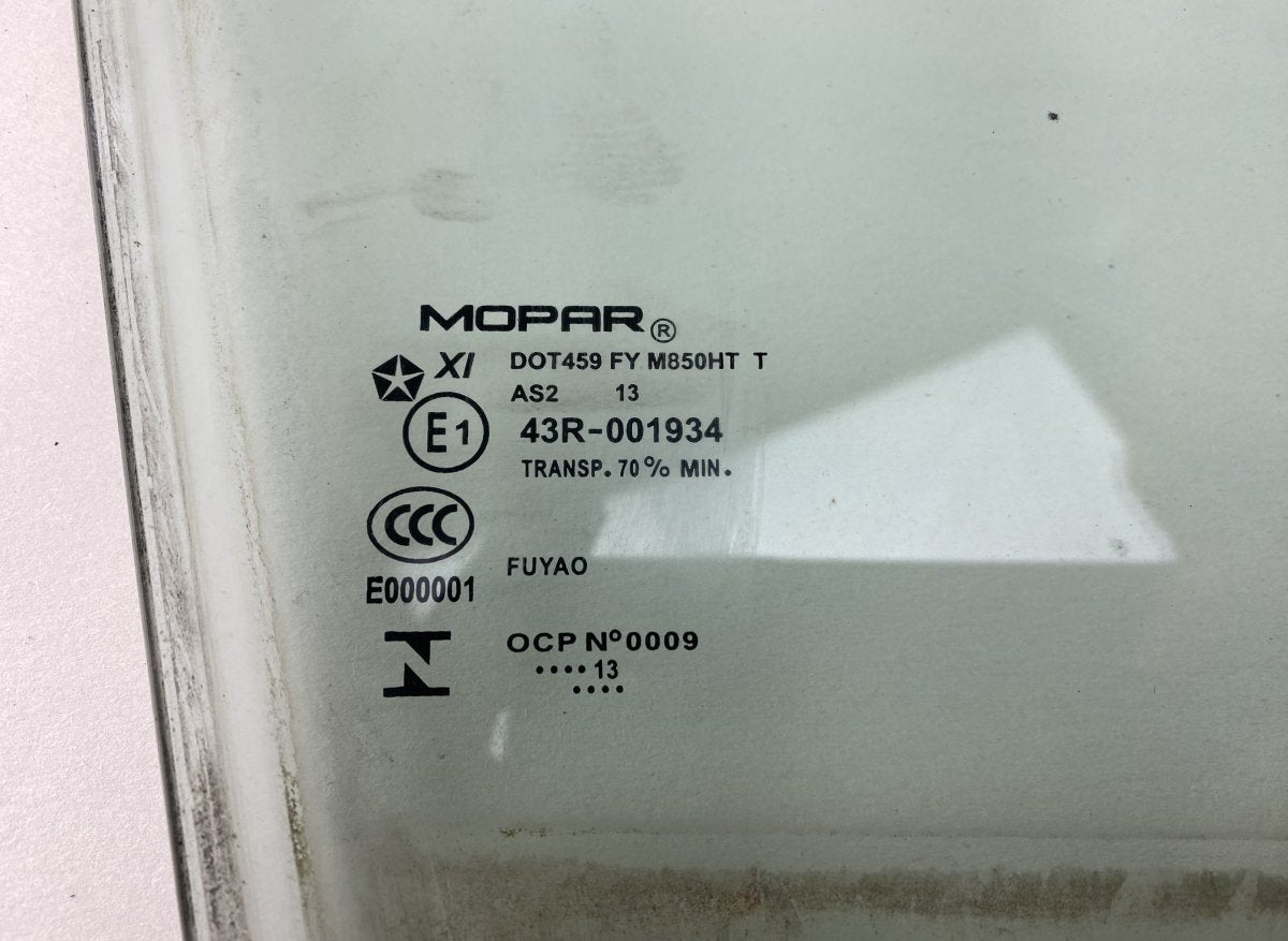 68068670AE Door window glass front right JEEP GRAND CHEROKEE IV (WK, WK2) (2010-2021)