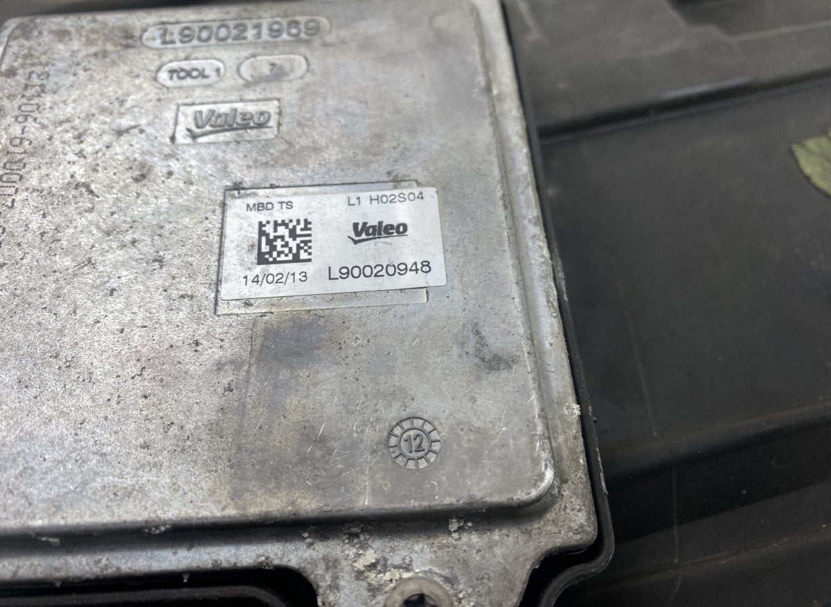 LR046926 Headlight left LAND ROVER RANGE ROVER IV (LG/L405) (2012-2021)