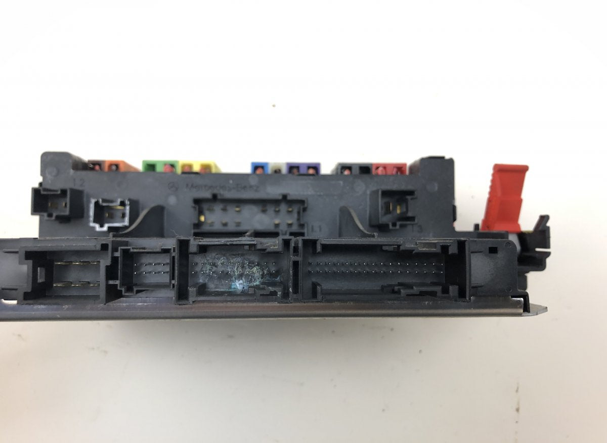 05045139 05045135 05045131 Fuse box MERCEDES-BENZ SL-CLASS (R230) (2001-2012)