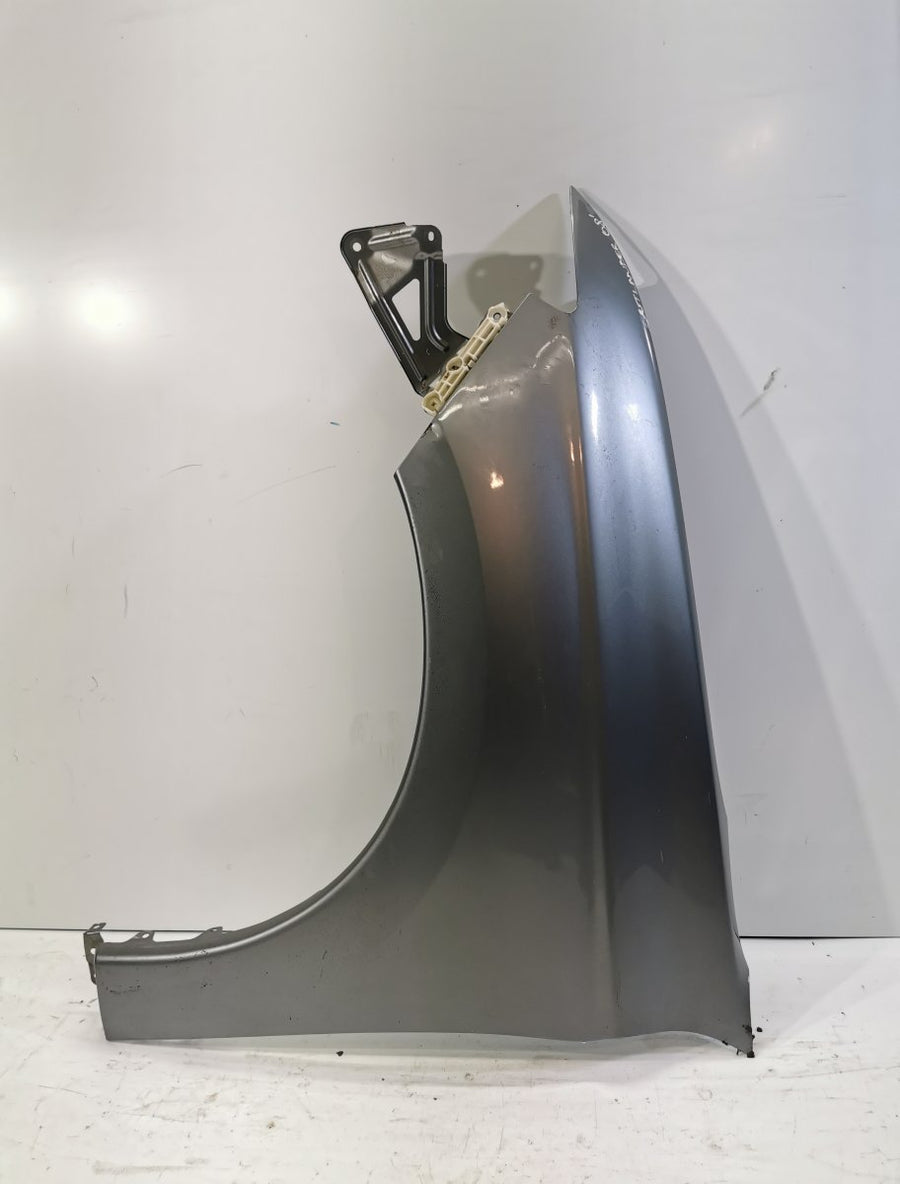 Fender Front Left MITSUBISHI OUTLANDER II (CW, ZG, ZH) (2006-2012)