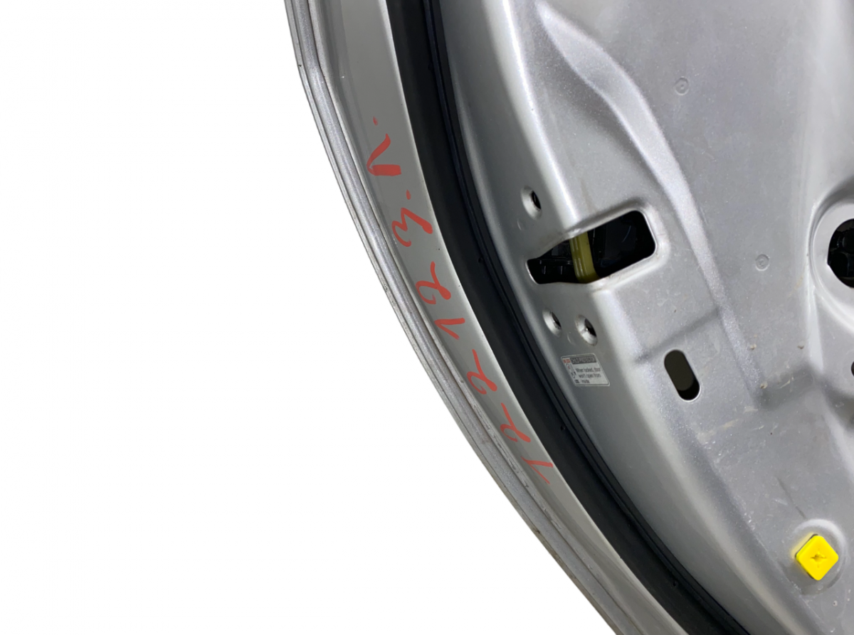 Door Rear Left TOYOTA AVENSIS (T270) (2009-2018)