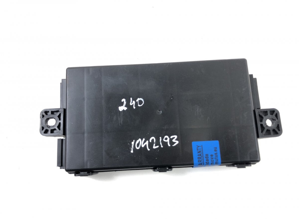 68051376AG KEYLESS GO control unit CHRYSLER 300C II (2010-2023)