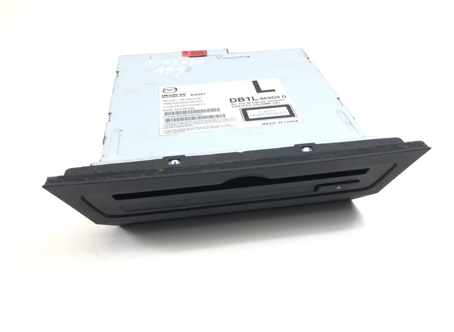 DB1L669G0D Radio MAZDA CX-3 (DK) (2015-2021)