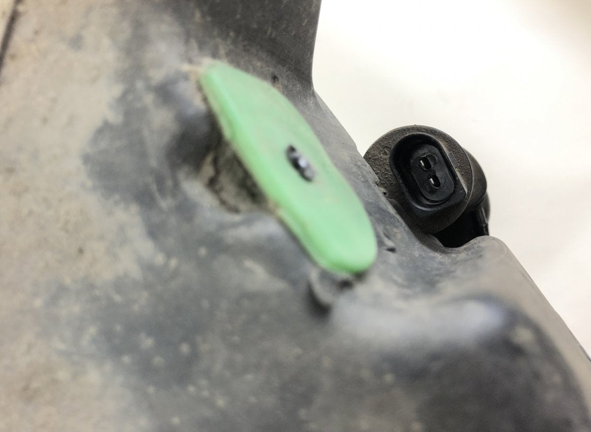 68230052AA Window washer reservoir DODGE RAM IV (DJ, DS) (2008-)