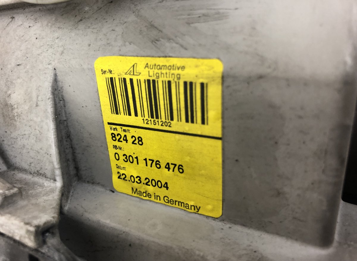 0301176476 Headlight right MERCEDES-BENZ SL-CLASS (R230) (2001-2012)