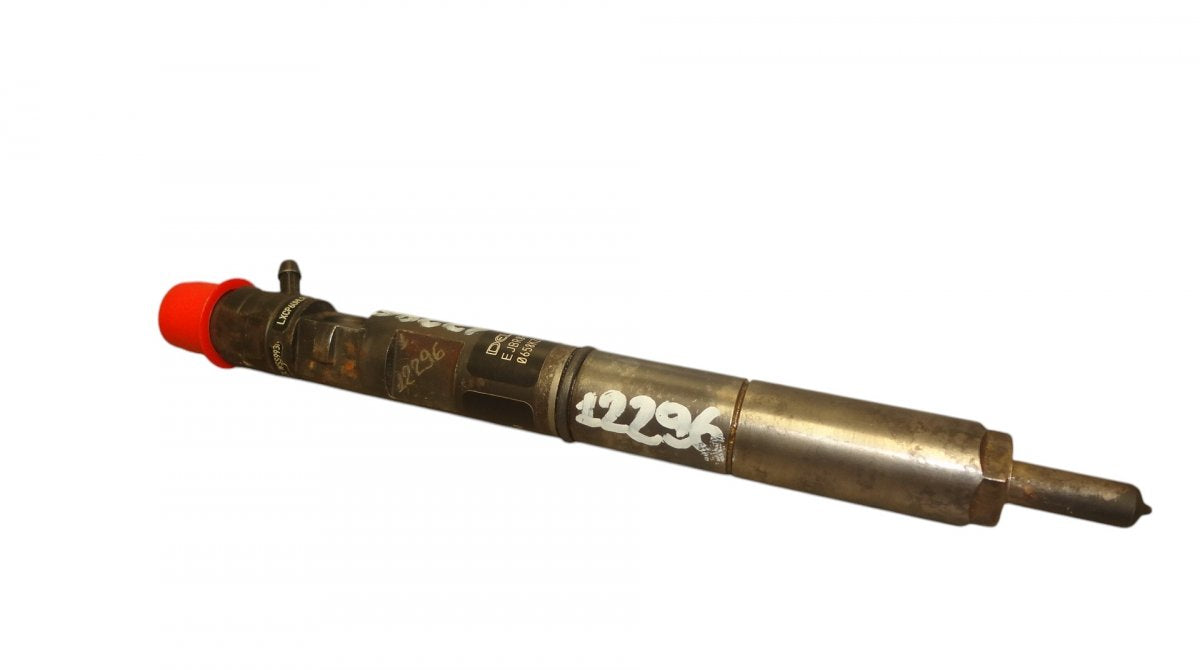 338004X400 Fuel Injector KIA CARNIVAL III (VQ) (2005-2014)