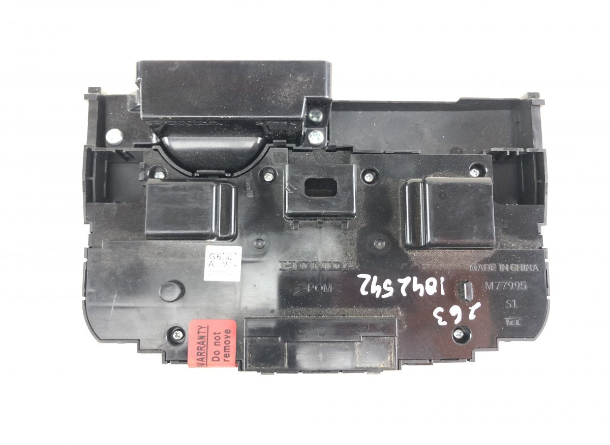 83250TLAA01ZA Interior Lighting Front HONDA CR-V V (RW) (2016-2023)