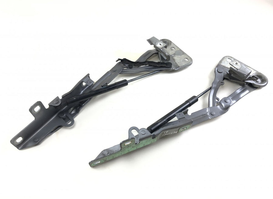 LR117305 Bonnet Hinge Left LAND ROVER EVOQUE II (L551) (2018-)