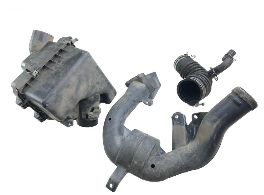 1770026360 Air Cleaner (filter box) TOYOTA RAV 4 IV (XA40) (2012-2019)