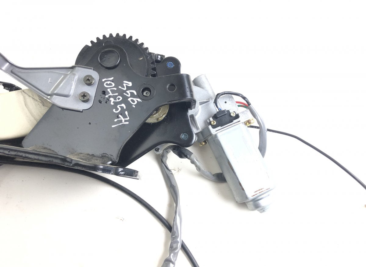 6302224010 6302124010 Convertible top bracket left LEXUS SC (Z30, Z40) (2001-2010)