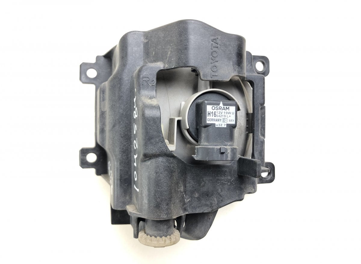8121060180 Fog Lamp Front Right TOYOTA RAV 4 IV (XA40) (2012-2019)