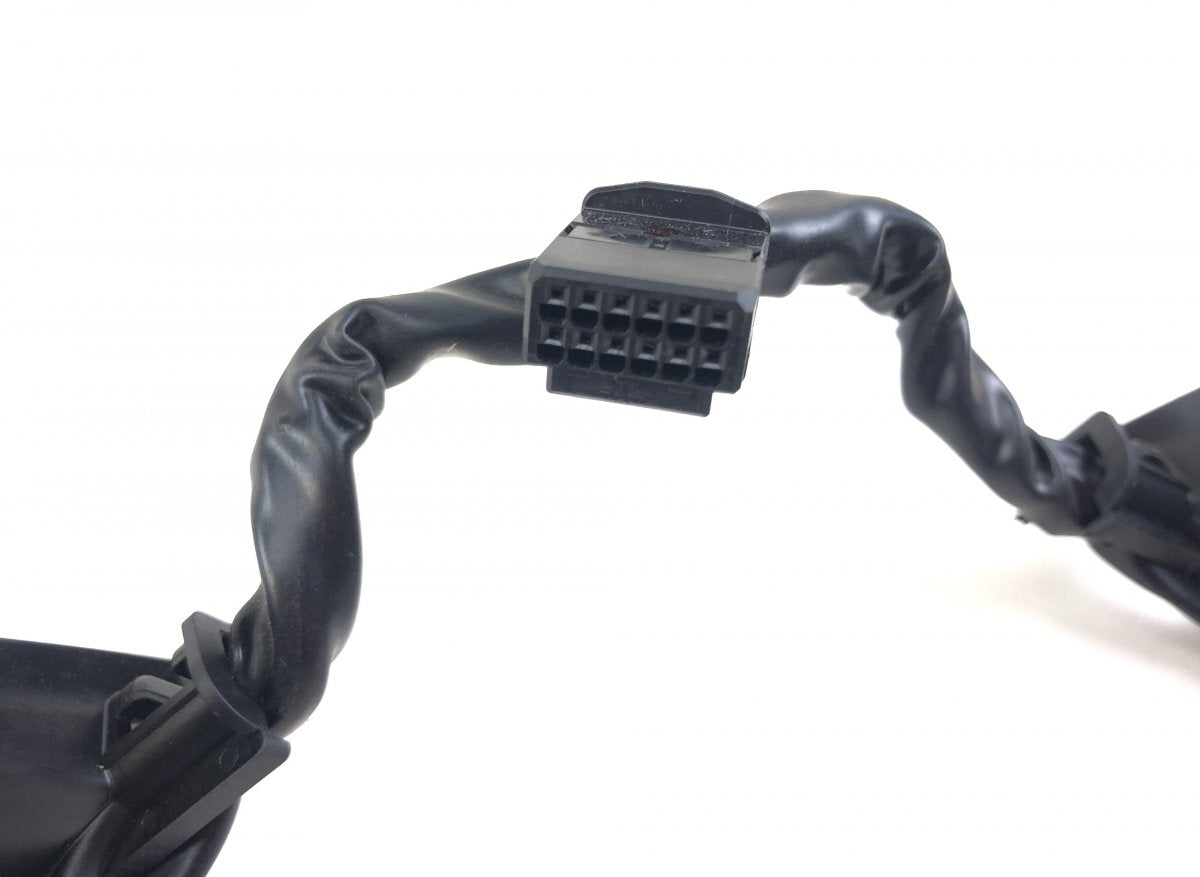 8425033610 Steering Wheel MF Switch Left LEXUS ES VII (2018-)